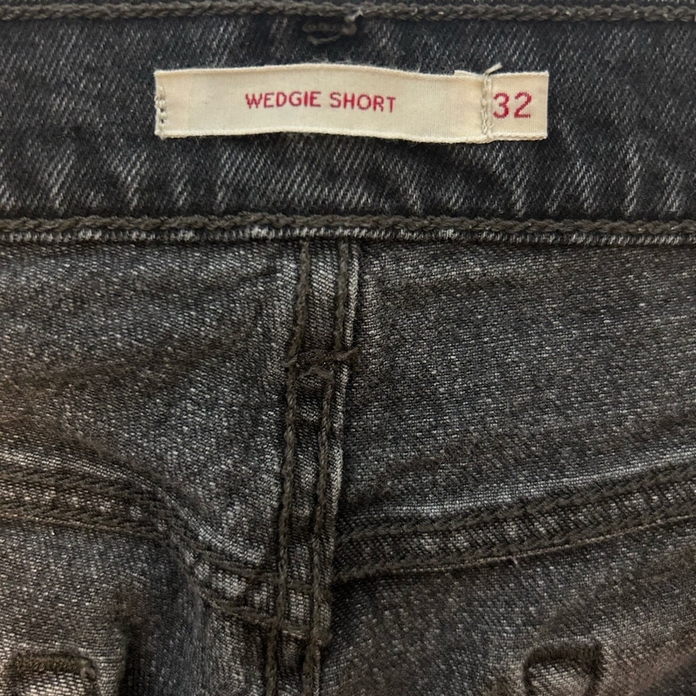 black Levi’s  Wedgie Short Denim